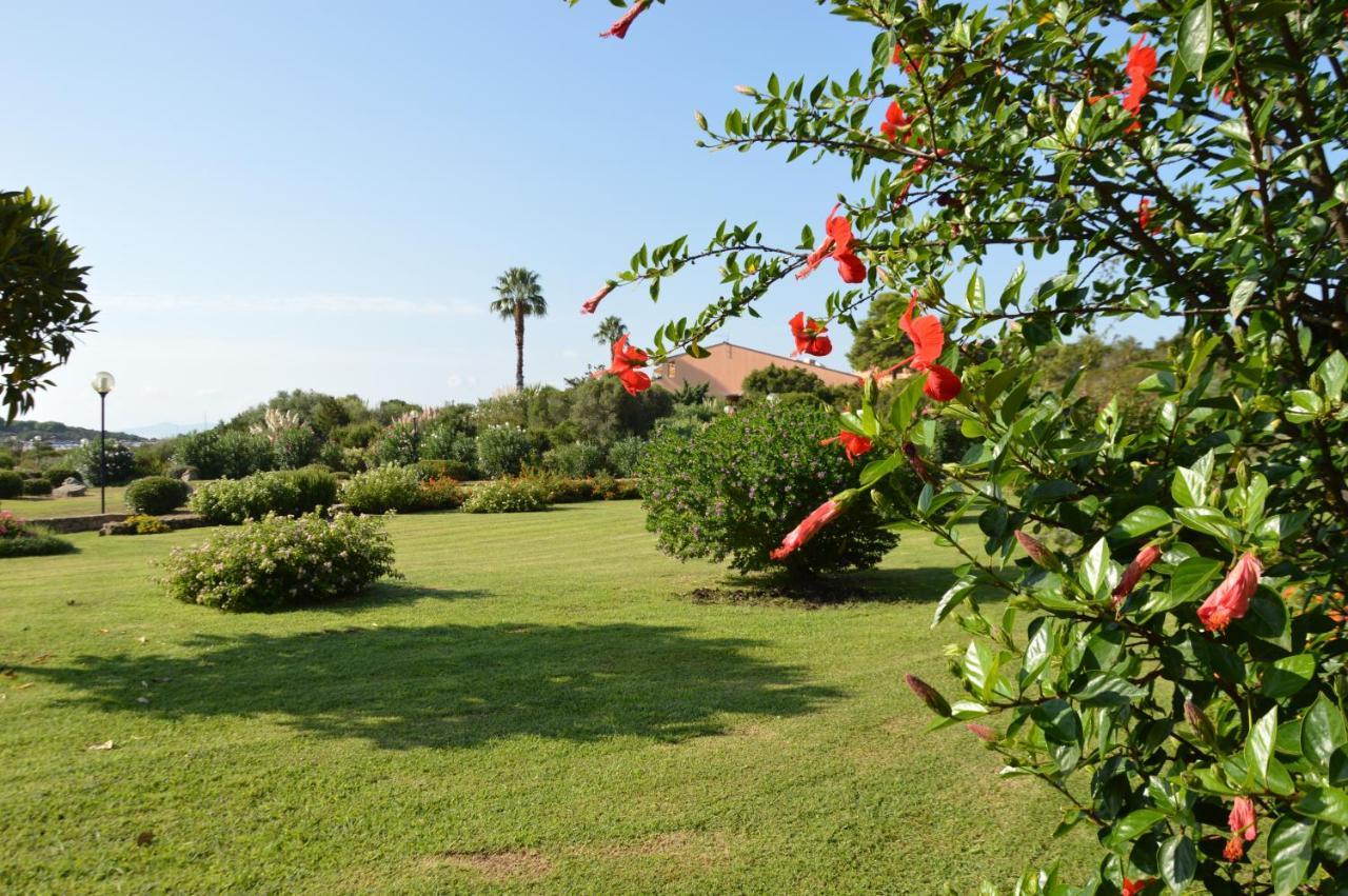 Residenze Porto Coda Cavallo San Teodoro  Esterno foto